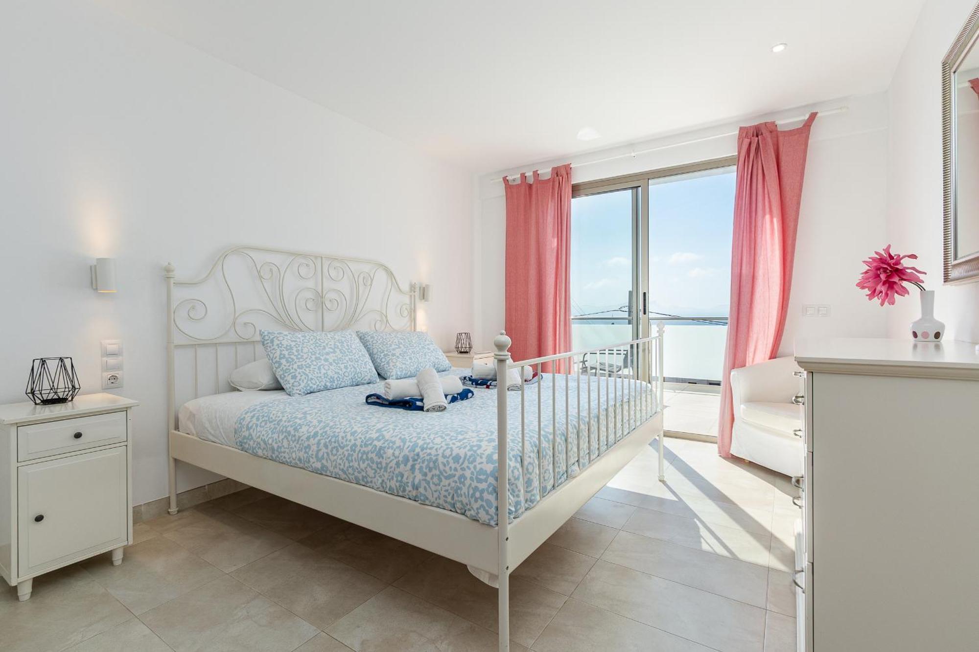 Adosado Bellavista B By Homevillas360 Alcanada Exteriör bild