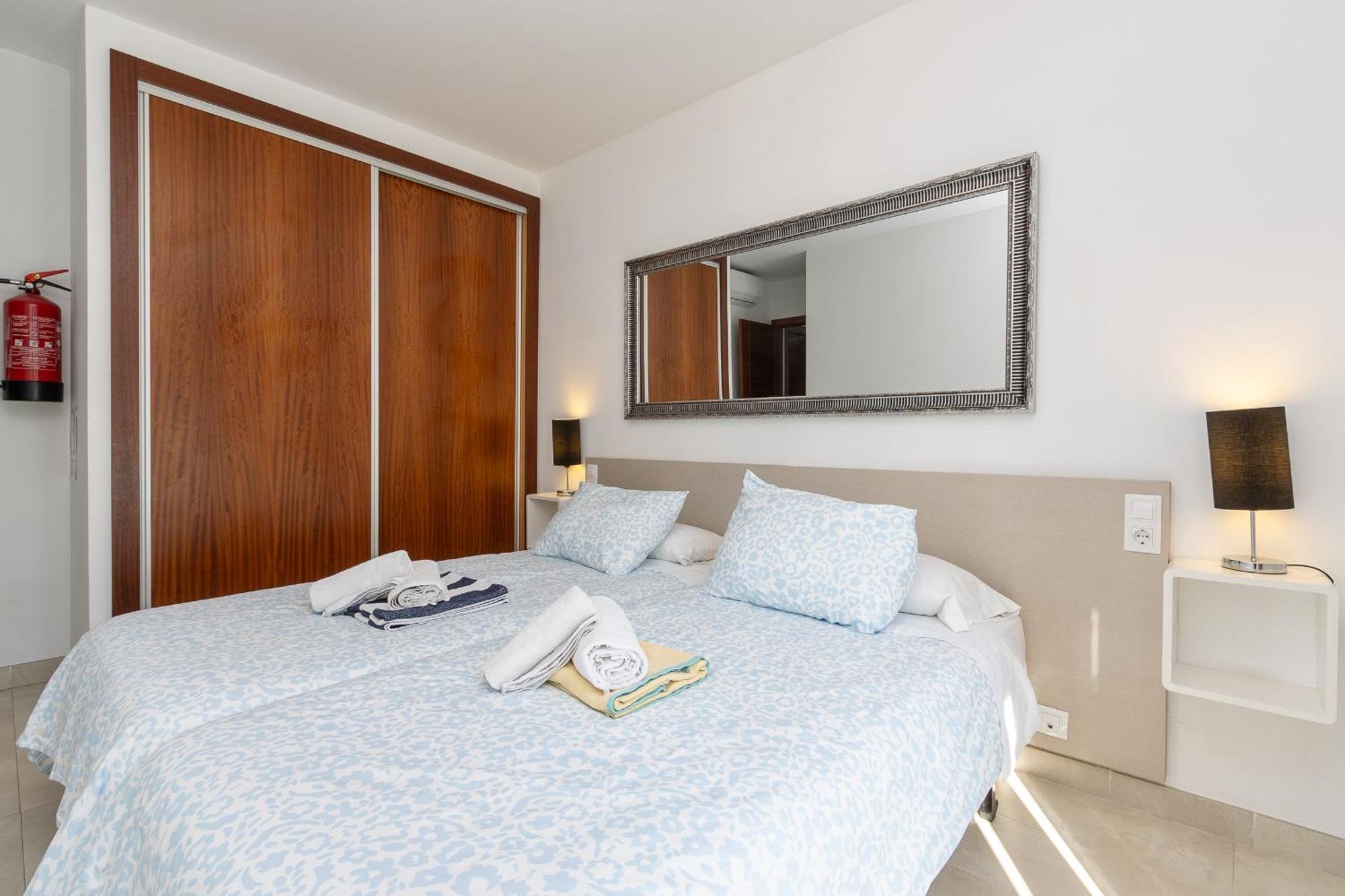 Adosado Bellavista B By Homevillas360 Alcanada Exteriör bild